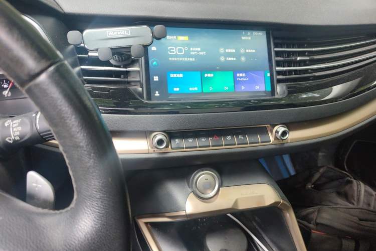 Used Haval H6 2020 1.5 GDIT Automatic Platinum Champion Edition Audio And AC Panel