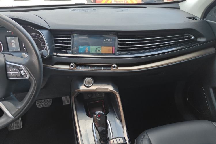Used Haval H6 2020 1.5 GDIT Automatic Platinum Urban Edition Audio And AC Panel