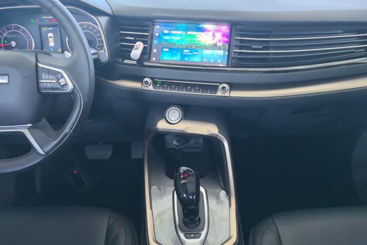 Used Haval H6 2020 1.5 GDIT Automatic Platinum Champion Edition Audio And AC Panel