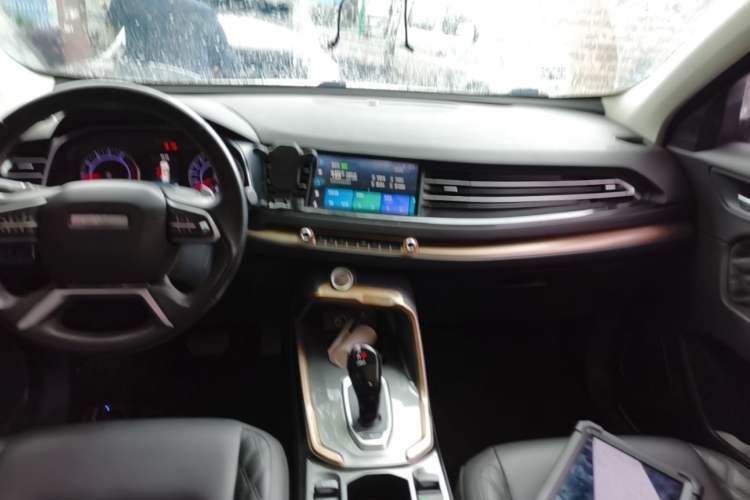 Used Haval H6 2020 1.5 GDIT Automatic Platinum Champion Edition Audio And AC Panel