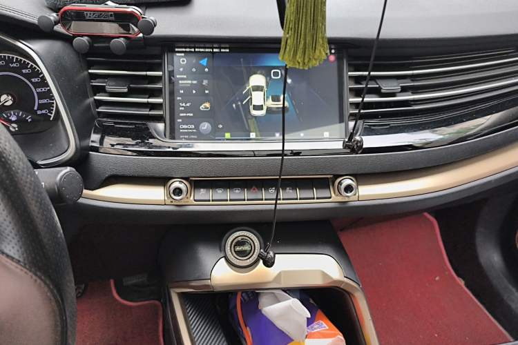 Used Haval H6 2020 1.5 GDIT Automatic Platinum Champion Edition Audio And AC Panel