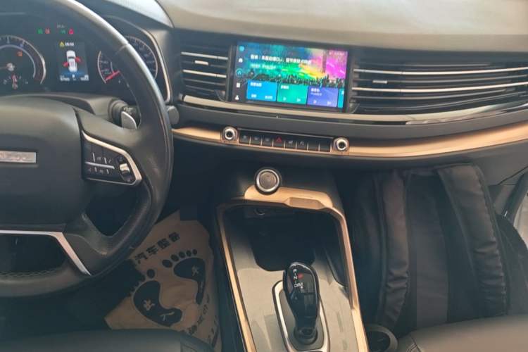 Used Haval H6 2020 1.5 GDIT Automatic Platinum Champion Edition Audio And AC Panel