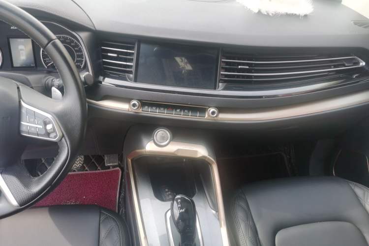 Used Haval H6 2020 1.5 GDIT Automatic Platinum Champion Edition Audio And AC Panel
