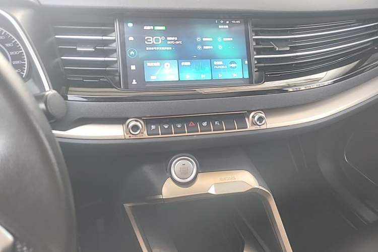 Used Haval H6 2020 1.5 GDIT Automatic Platinum Champion Edition Audio And AC Panel