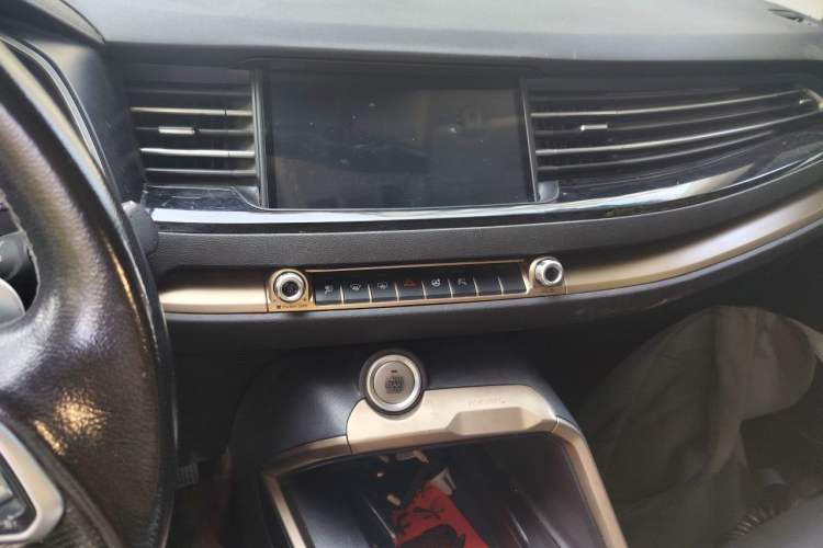 Used Haval H6 2020 1.5 GDIT Automatic Platinum Champion Edition Audio And AC Panel
