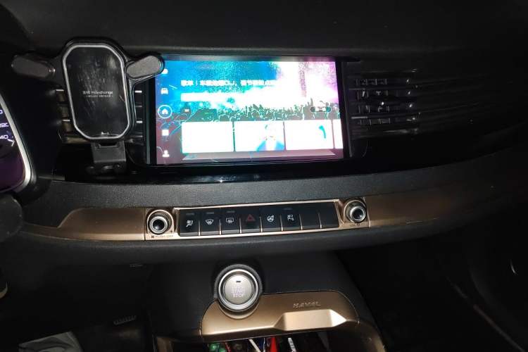 Used Haval H6 2020 1.5 GDIT Automatic Platinum Champion Edition Audio And AC Panel