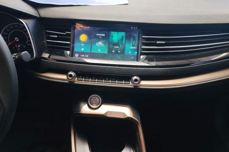 Used Haval H6 2020 2.0 GDIT Automatic Platinum Champion Edition Audio And AC Panel