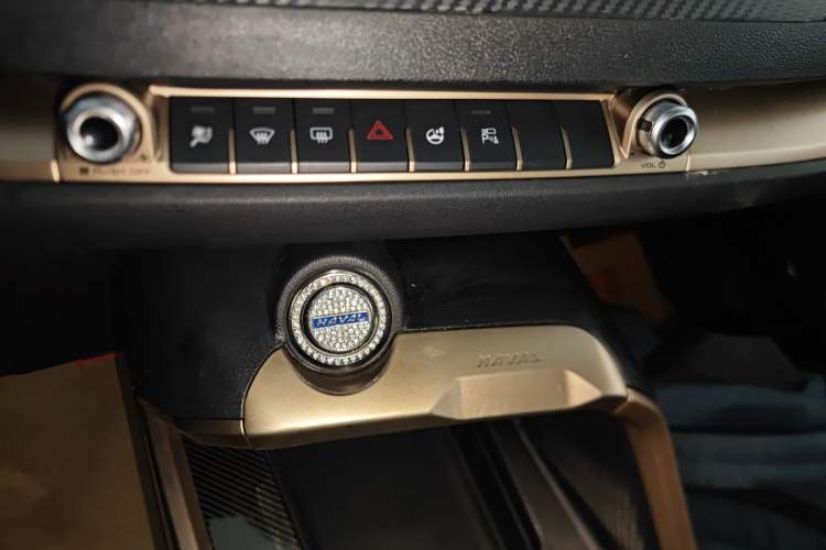 Used Haval H6 2020 1.5 GDIT Automatic Platinum Champion Edition Audio And AC Panel