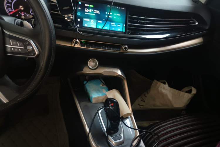 Used Haval H6 2020 1.5 GDIT Automatic Platinum Champion Edition Audio And AC Panel