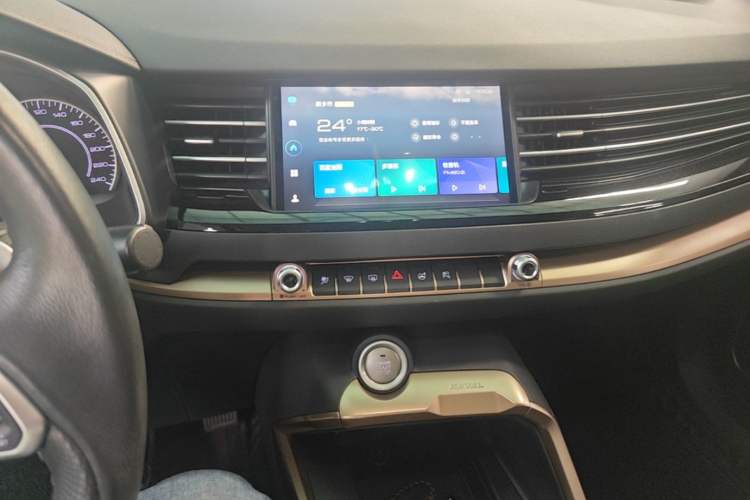 Used Haval H6 2020 1.5 GDIT Automatic Platinum Champion Edition Audio And AC Panel