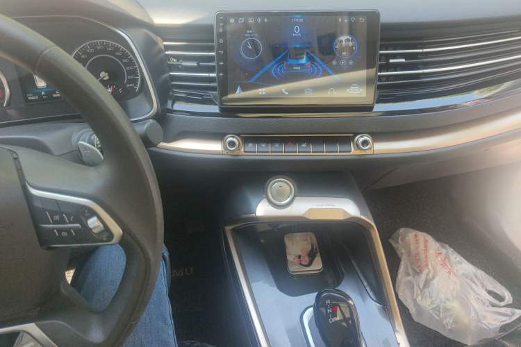 Used Haval H6 2020 1.5 GDIT Automatic Platinum Urban Edition Audio And AC Panel