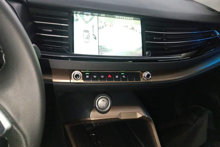 Used Haval H6 2020 2.0 GDIT Automatic Platinum Champion Edition Audio And AC Panel