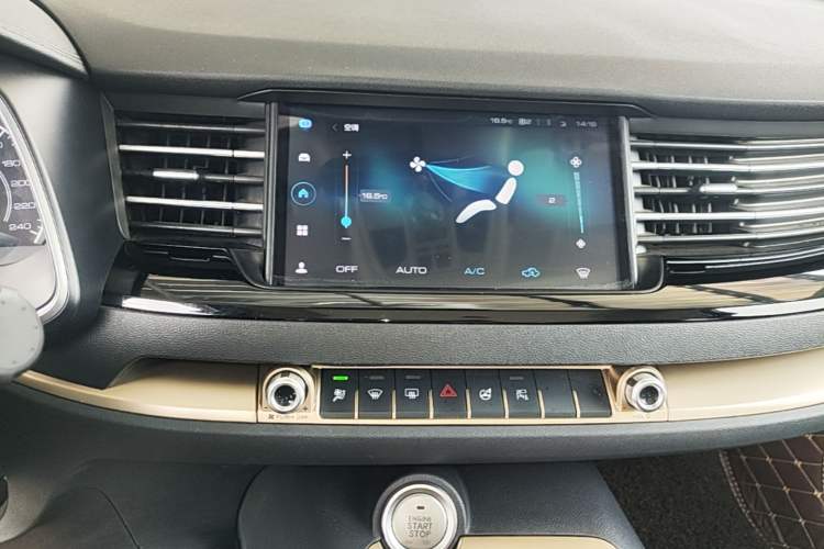 Used Haval H6 2020 1.5 GDIT Automatic Platinum Champion Edition Audio And AC Panel