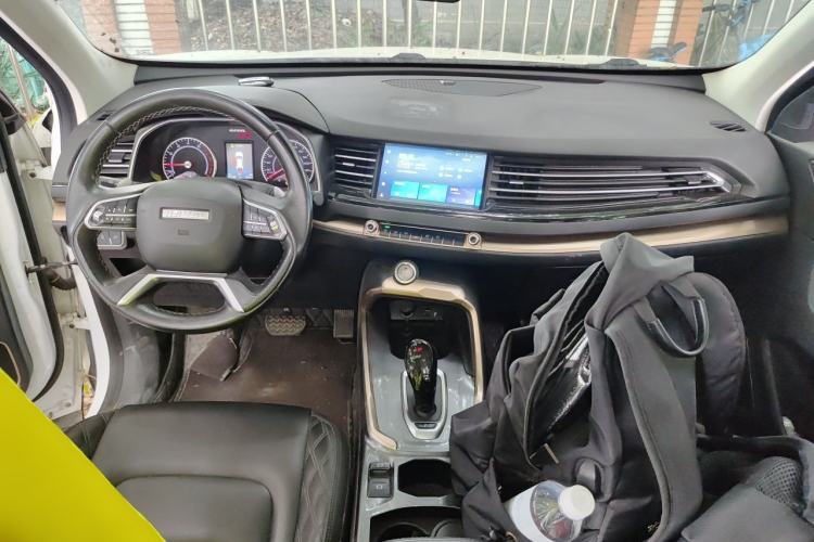 Used Haval H6 2020 1.5 GDIT Automatic Platinum Champion Edition Center Console