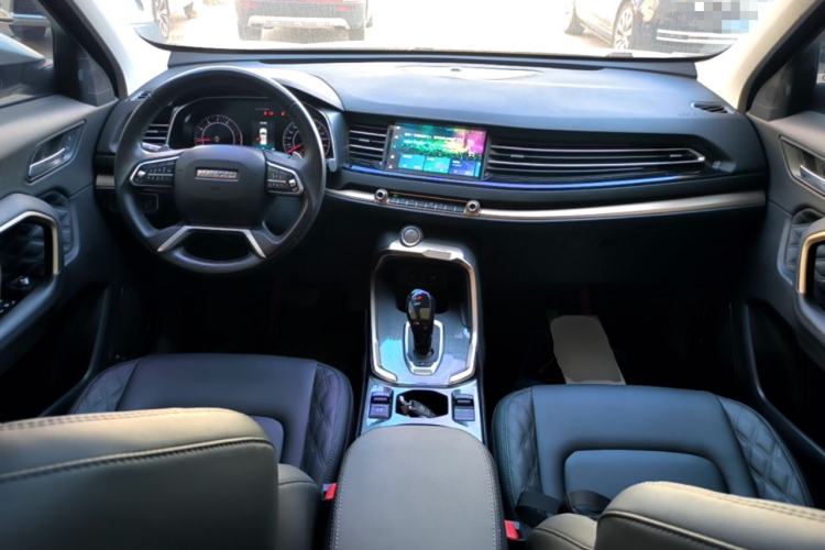 Used Haval H6 2020 1.5 GDIT Automatic Platinum Champion Edition Center Console