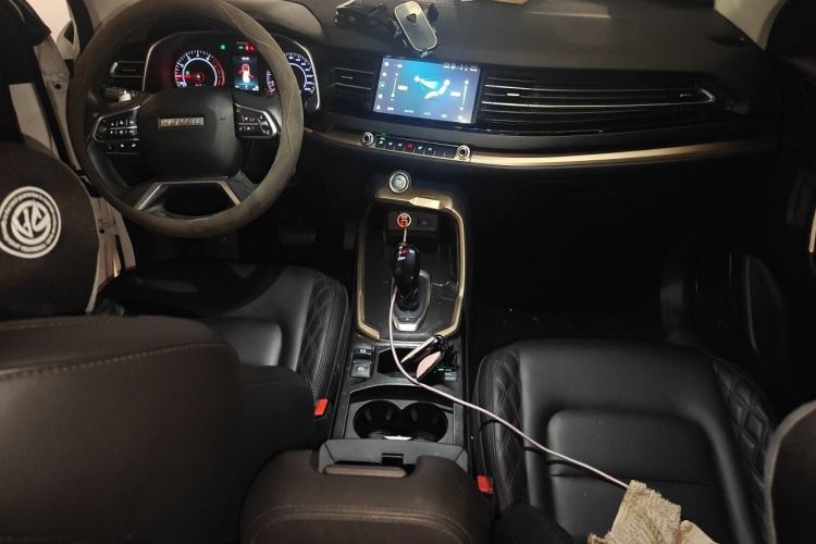 Used Haval H6 2020 1.5 GDIT Automatic Platinum Champion Edition Center Console