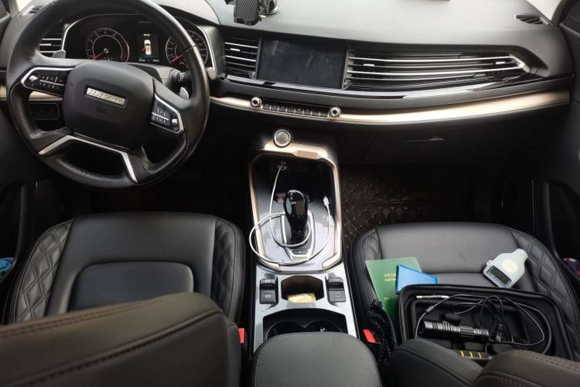 Used Haval H6 2020 1.5 GDIT Automatic Platinum Champion Edition Center Console
