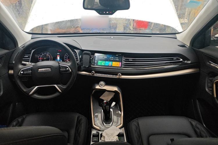 Used Haval H6 2020 1.5 GDIT Automatic Platinum Champion Edition Center Console
