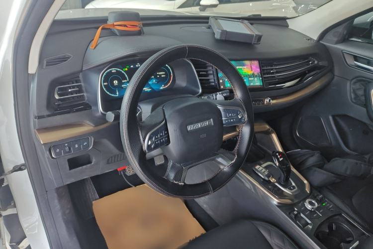 Used Haval H6 2020 1.5 GDIT Automatic Platinum Luxury Edition Center Console