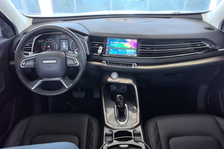 Used Haval H6 2020 1.5 GDIT Automatic Platinum Champion Edition Center Console