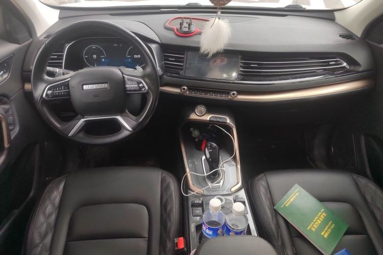 Used Haval H6 2020 1.5 GDIT Automatic Platinum Supreme Edition Center Console