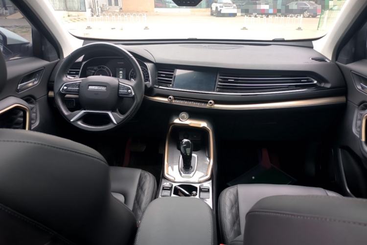 Used Haval H6 2020 1.5 GDIT Automatic Platinum Champion Edition Center Console