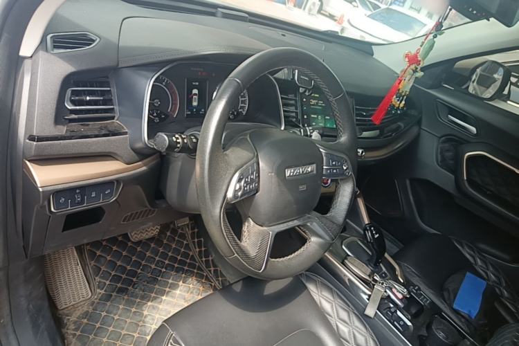 Used Haval H6 2020 1.5 GDIT Automatic Platinum Champion Edition Center Console