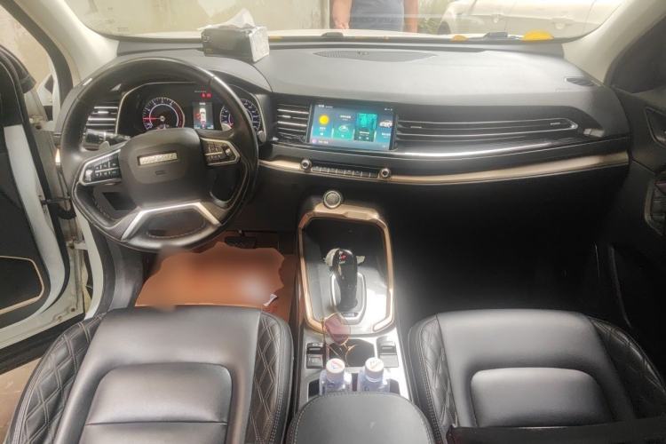 Used Haval H6 2020 2.0 GDIT Automatic Platinum Champion Edition Center Console