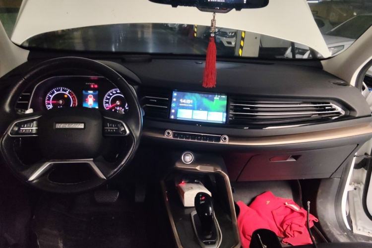 Used Haval H6 2020 1.5 GDIT Automatic Platinum Champion Edition Center Console