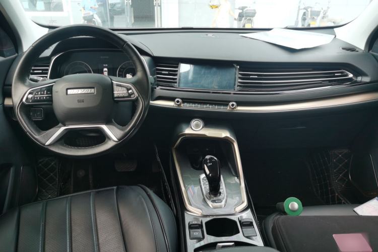 Used Haval H6 2020 1.5 GDIT Automatic Platinum Champion Edition Center Console