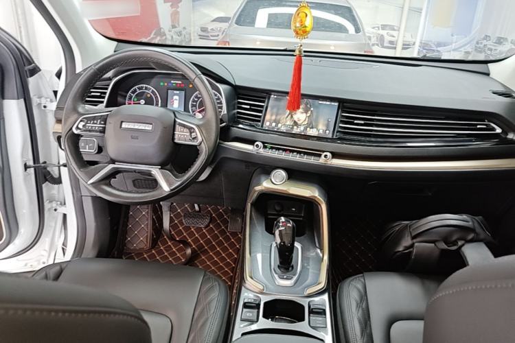 Used Haval H6 2020 1.5 GDIT Automatic Platinum Champion Edition Center Console