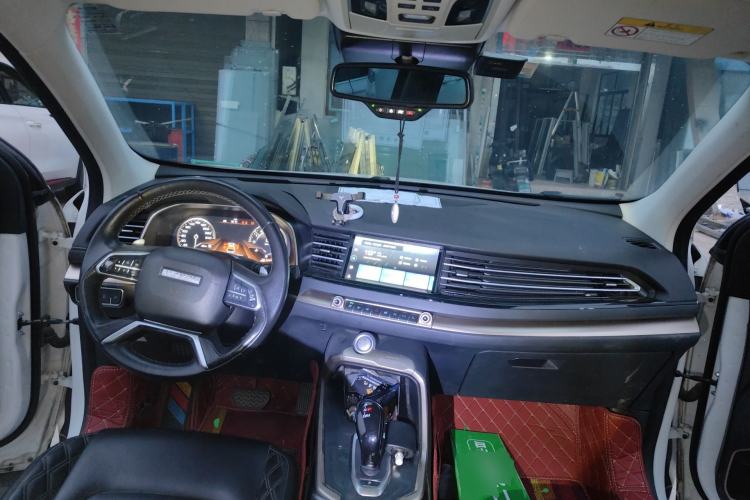 Used Haval H6 2020 1.5 GDIT Automatic Platinum Luxury Edition Center Console