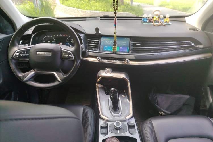 Used Haval H6 2020 1.5 GDIT Automatic Platinum Luxury Edition Center Console