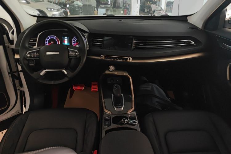 Used Haval H6 2020 1.5 GDIT Automatic Platinum Champion Edition Center Console