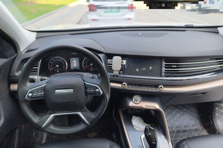 Used Haval H6 2020 1.5 GDIT Automatic Platinum Champion Edition Center Console