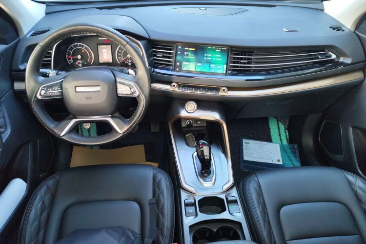 Used Haval H6 2020 1.5 GDIT Automatic Platinum Champion Edition Center Console