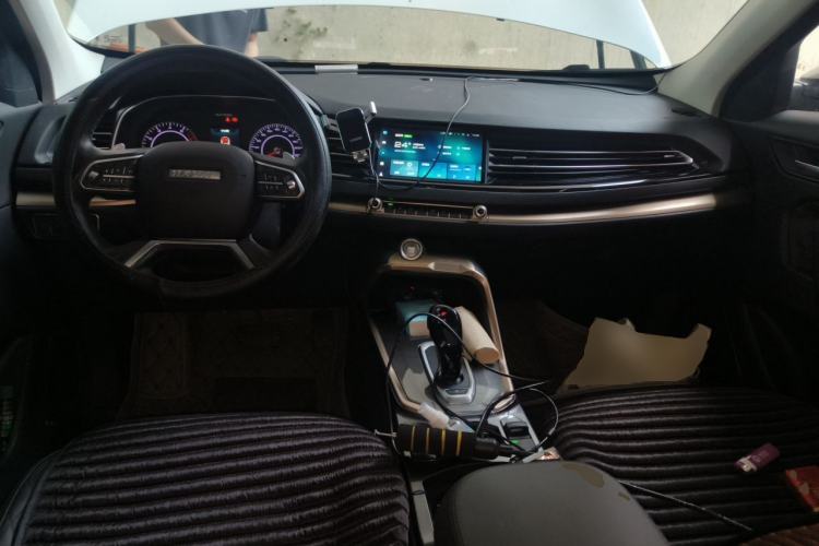 Used Haval H6 2020 1.5 GDIT Automatic Platinum Champion Edition Center Console