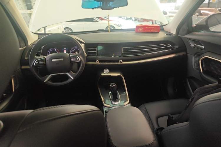 Used Haval H6 2020 1.5 GDIT Automatic Platinum Champion Edition Center Console
