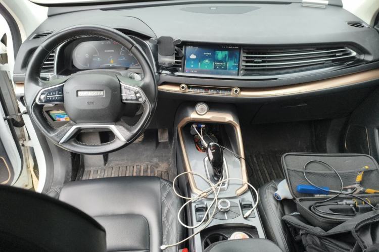 Used Haval H6 2020 2.0 GDIT Automatic Platinum Luxury Edition Center Console