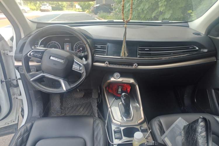 Used Haval H6 2020 1.5 GDIT Automatic Platinum Luxury Edition Center Console