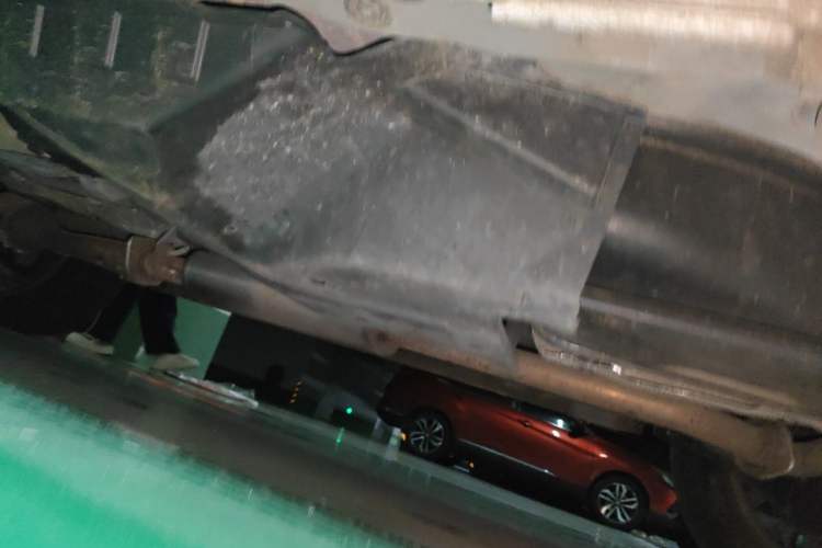 Used Haval H6 2020 1.5 GDIT Automatic Platinum Luxury Edition Chassis Rear Left