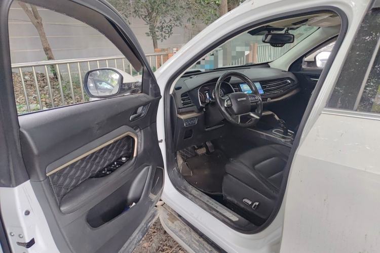 Used Haval H6 2020 1.5 GDIT Automatic Platinum Champion Edition Driver Seat