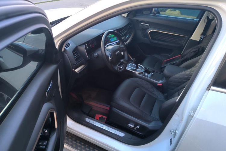 Used Haval H6 2020 1.5 GDIT Automatic Platinum Champion Edition Driver Seat