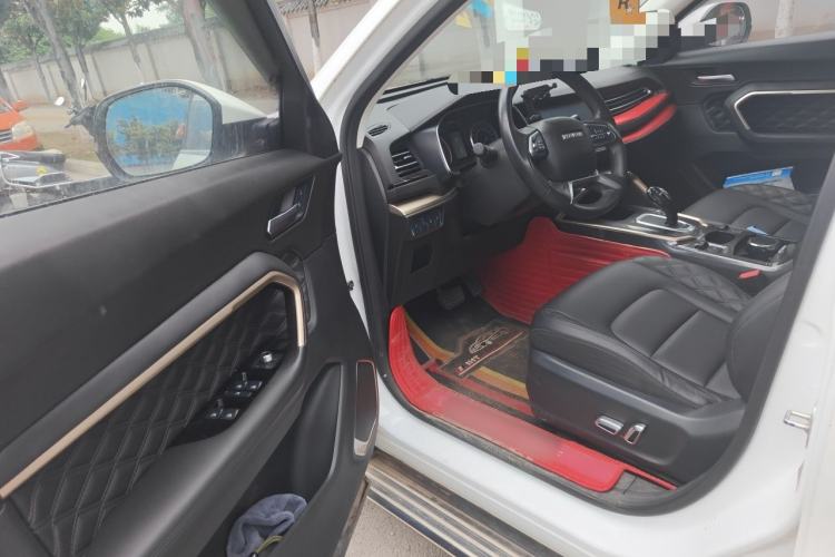 Used Haval H6 2020 2.0 GDIT Automatic Platinum Champion Edition Driver Seat