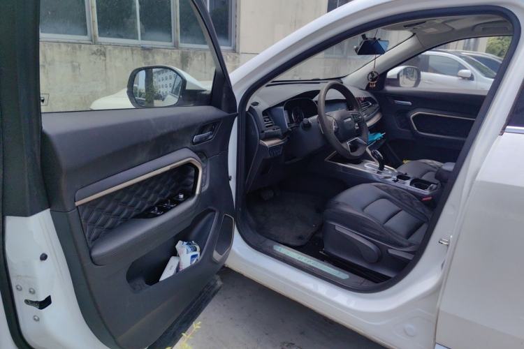 Used Haval H6 2020 1.5 GDIT Automatic Platinum Urban Edition Driver Seat