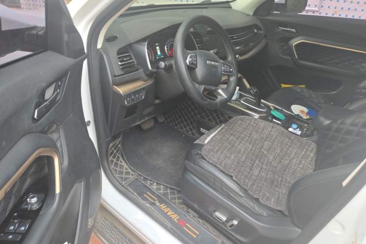 Used Haval H6 2020 1.5 GDIT Automatic Platinum Champion Edition Driver Seat