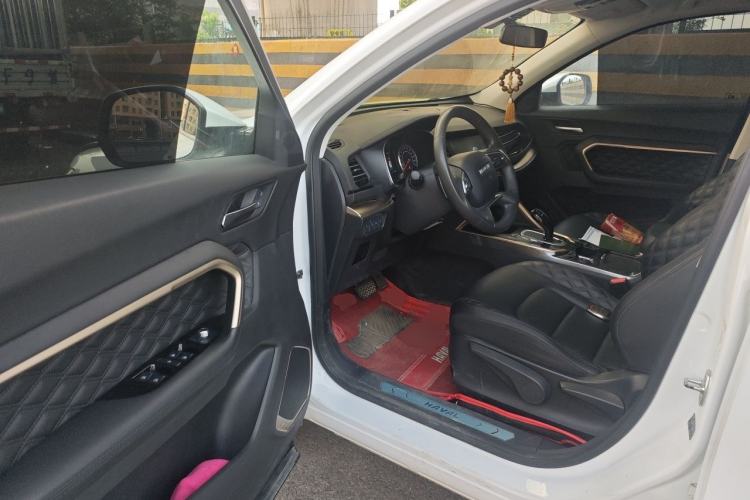 Used Haval H6 2020 1.5 GDIT Automatic Platinum Urban Edition Driver Seat