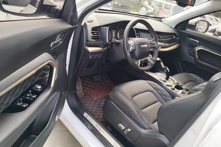 Used Haval H6 2020 1.5 GDIT Automatic Platinum Champion Edition Driver Seat