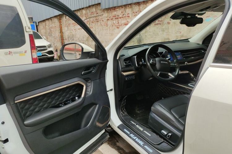Used Haval H6 2020 1.5 GDIT Automatic Platinum Champion Edition Driver Seat