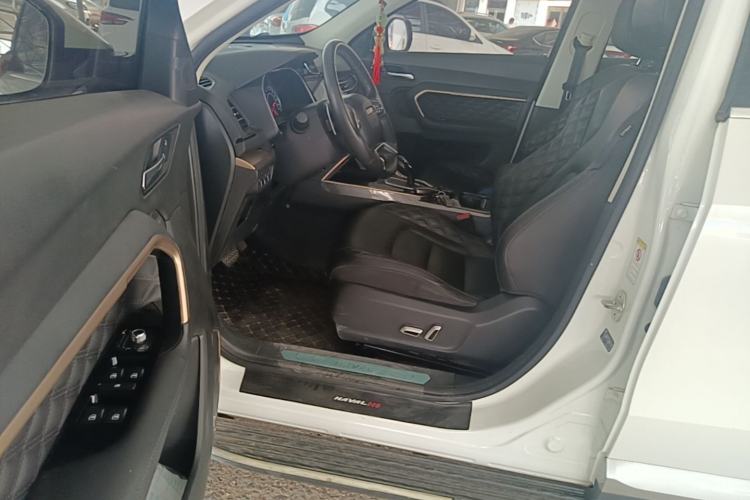 Used Haval H6 2020 1.5 GDIT Automatic Platinum Champion Edition Driver Seat
